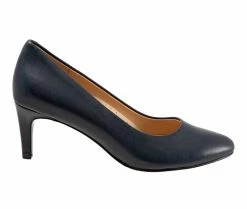 Women's Trotters Babette Pumps