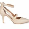 Women's Journee Signature Vallerie Pumps